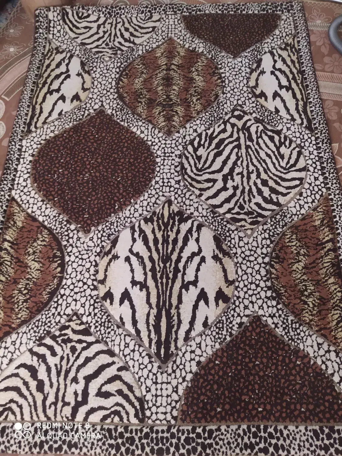 فرش فانتزی طلاکوب و برجسته در حدنو|فرش|مشهد, انصار|دیوار