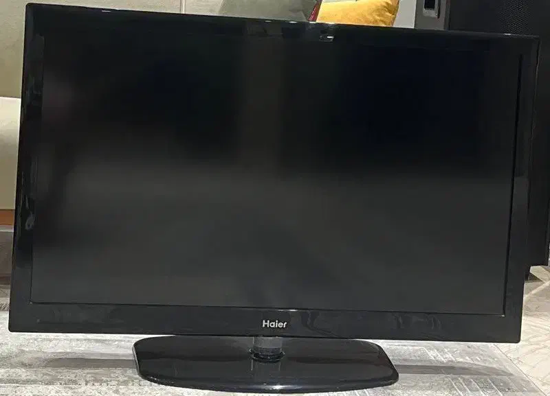 تلویزیون 42 اینچ LCD هایر|تلویزیون و پروژکتور|آمل, |دیوار