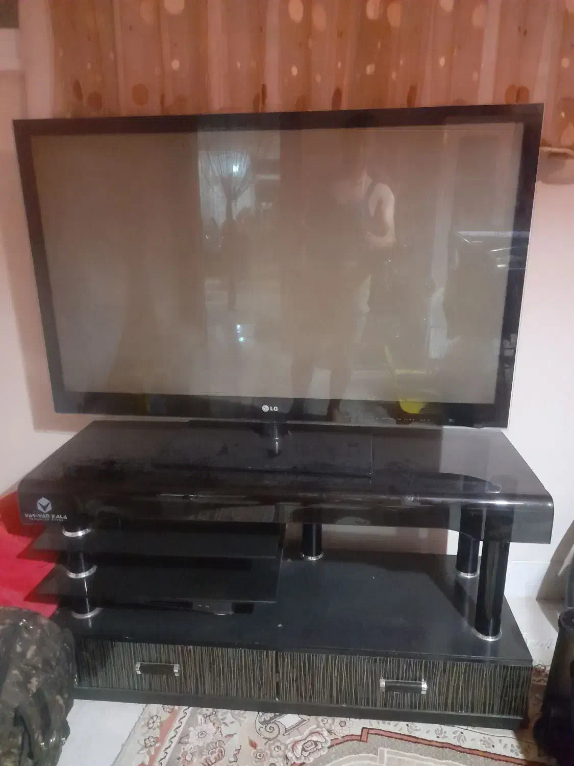 تلوزیون و میز|تلویزیون و پروژکتور|خمینی‌شهر, |دیوار