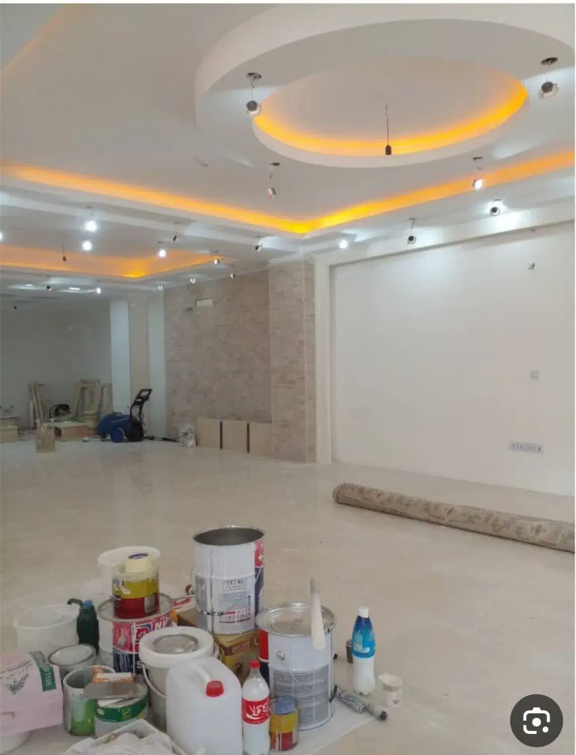 نقاشی ساختمان ودرب حیاط همچنین اسکلت اهن|خدمات پیشه و مهارت|الیگودرز, |دیوار