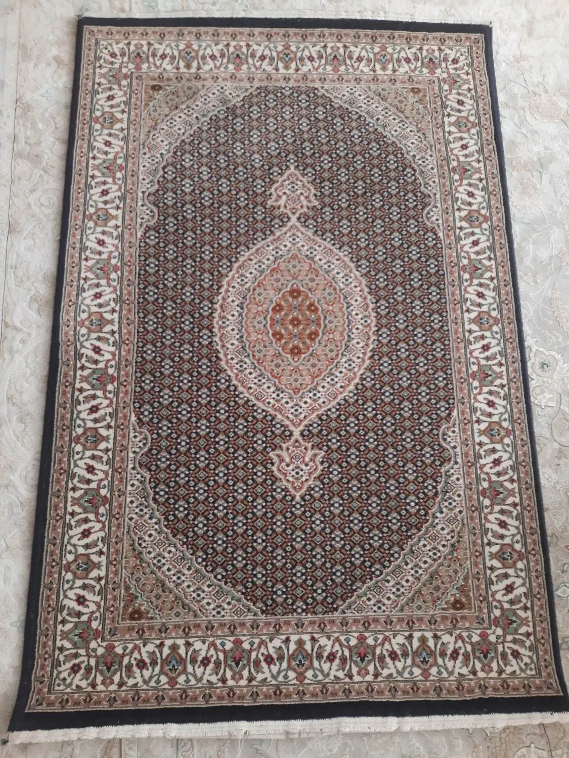 گیلیم فرش|پادری|اراک, |دیوار