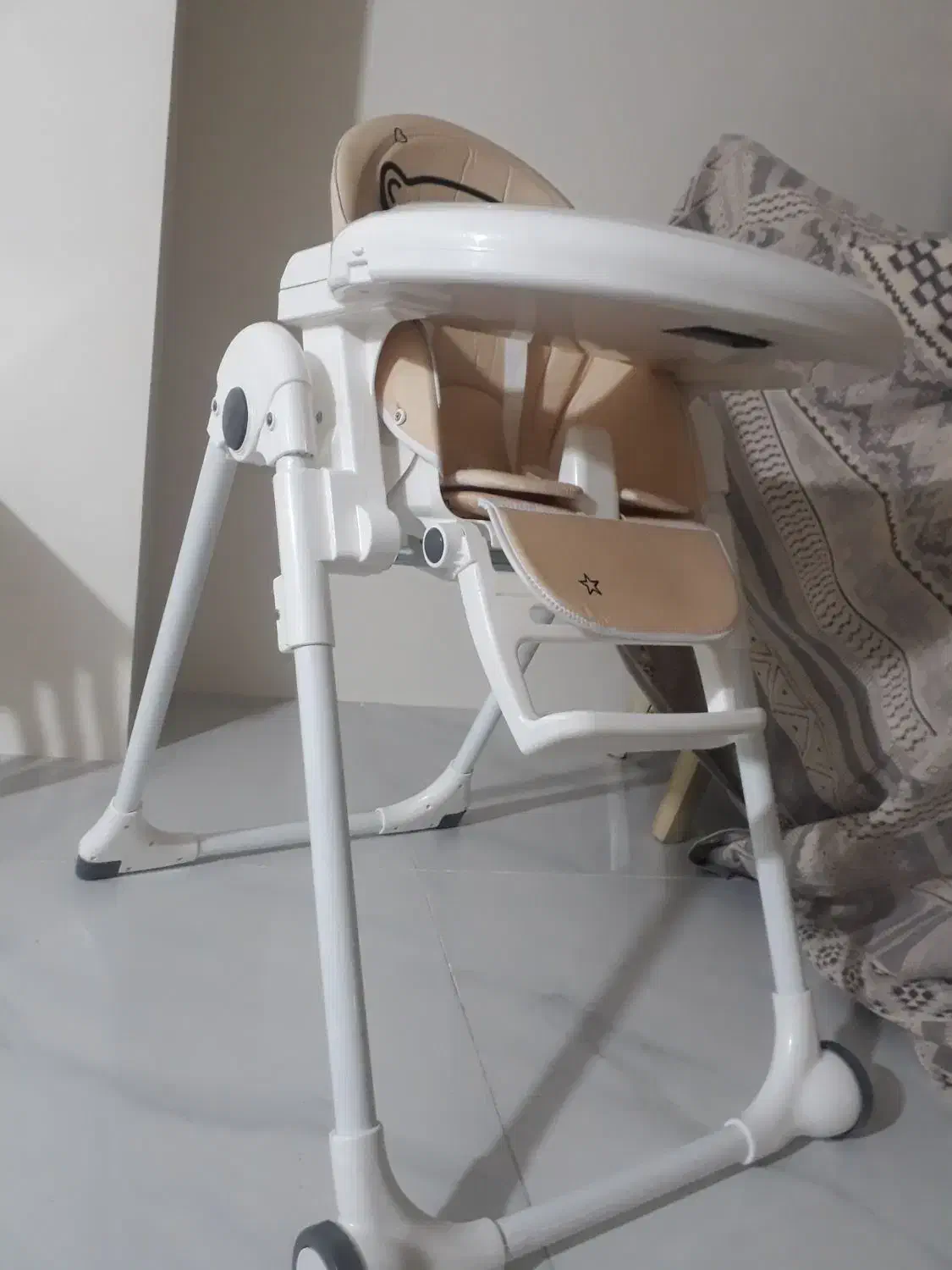 صندلی غذا|تخت و صندلی بچه|تبریز, |دیوار