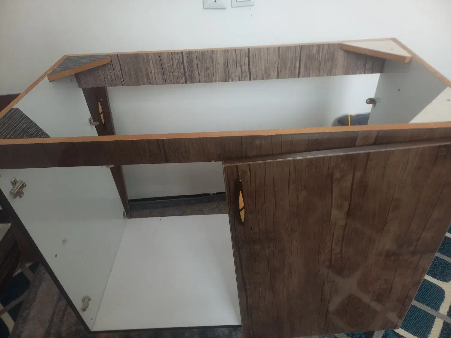 کابینت چوبی|مصالح و تجهیزات ساختمان|ایوان, |دیوار