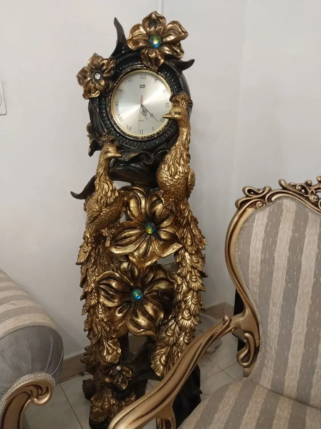 ساعت ایستاده مدل طاووس طلایی|ساعت دیواری و تزئینی|آبیک, |دیوار