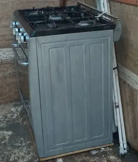 گاز 5 شعله سالم|اجاق گاز و لوازم برقی پخت‌وپز|کاشان, صنعت|دیوار