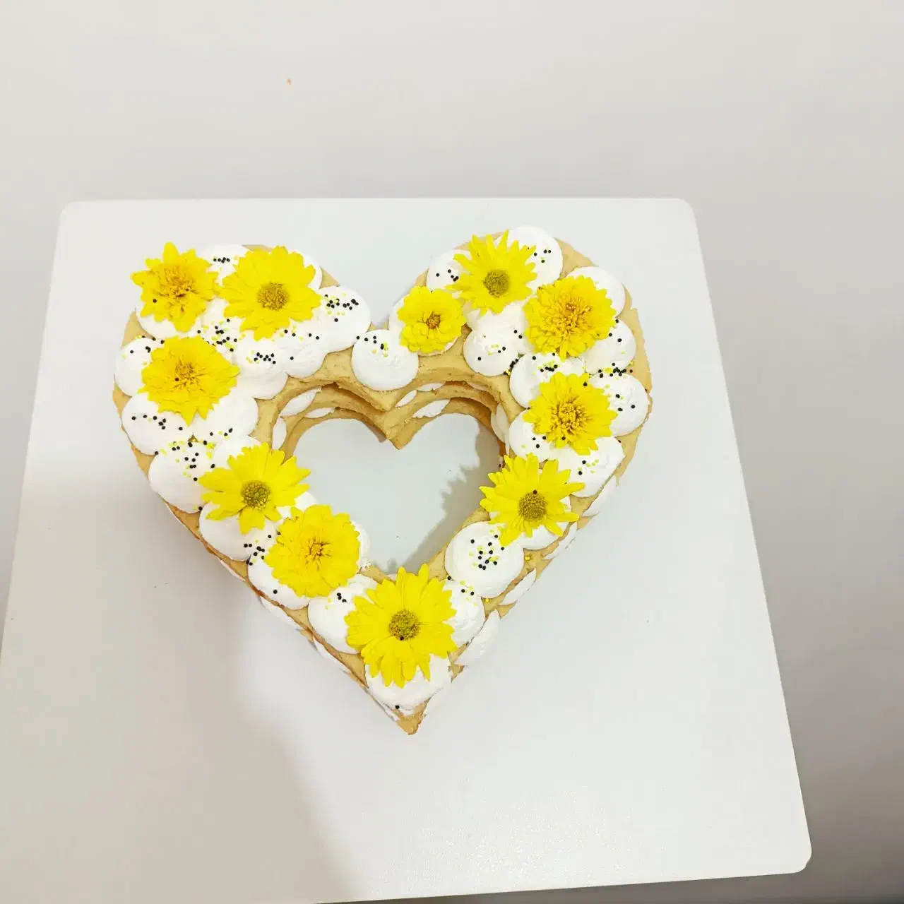 سفارش انواع کیک ودسر|خوردنی و آشامیدنی|نسیم‌شهر, |دیوار