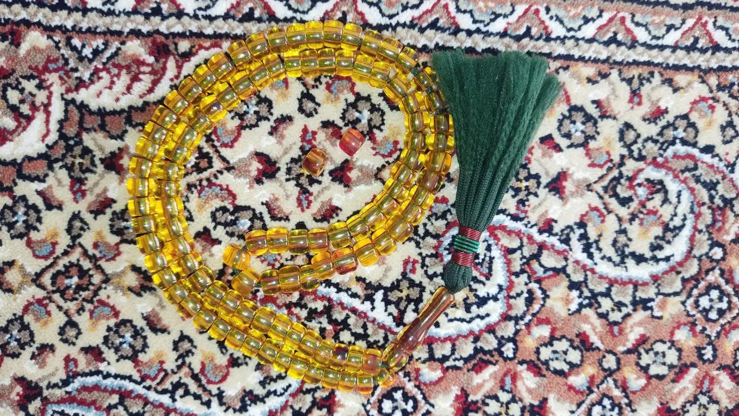 تسبیح آلمان آب حیات|کلکسیون اشیاء عتیقه|شاهین دژ, |دیوار