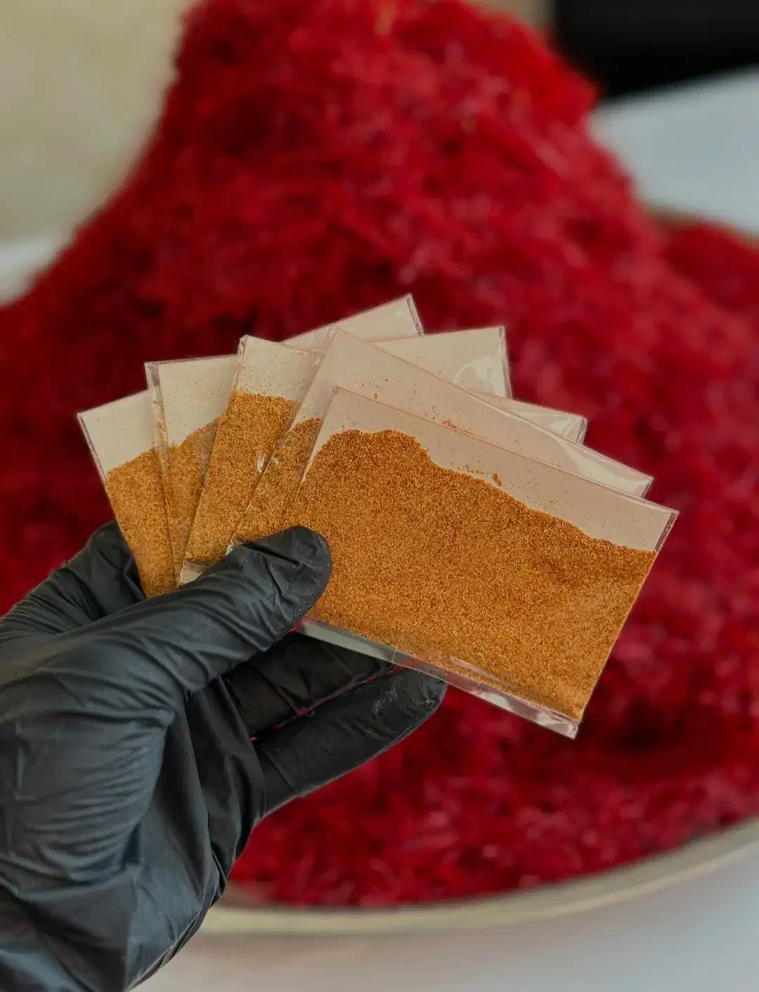 زعفران ۱۰۰٪ اصل از خود کشاورز|عمده‌فروشی|گناباد, |دیوار