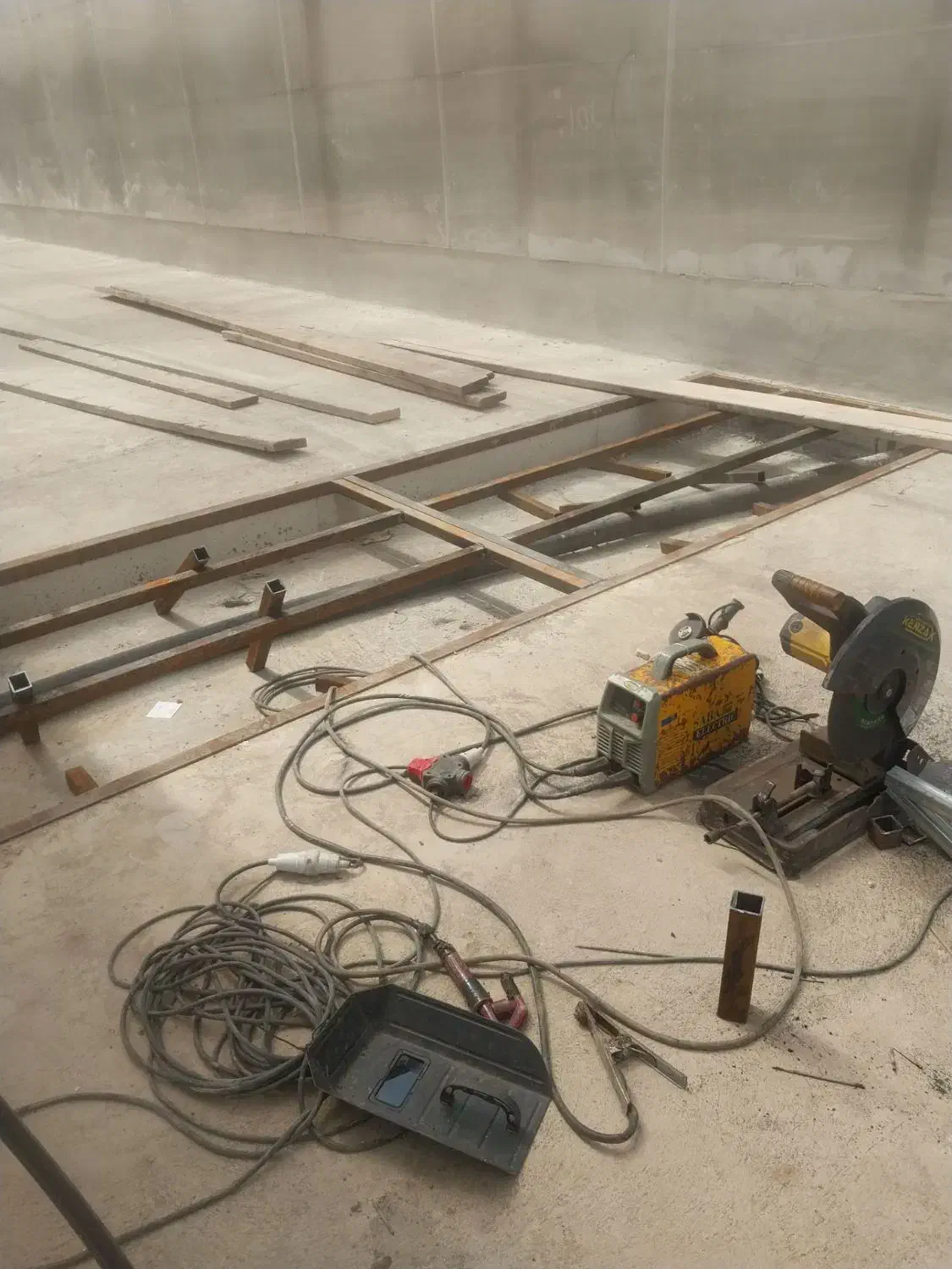 جوشکار|خدمات پیشه و مهارت|سیاهکل, |دیوار