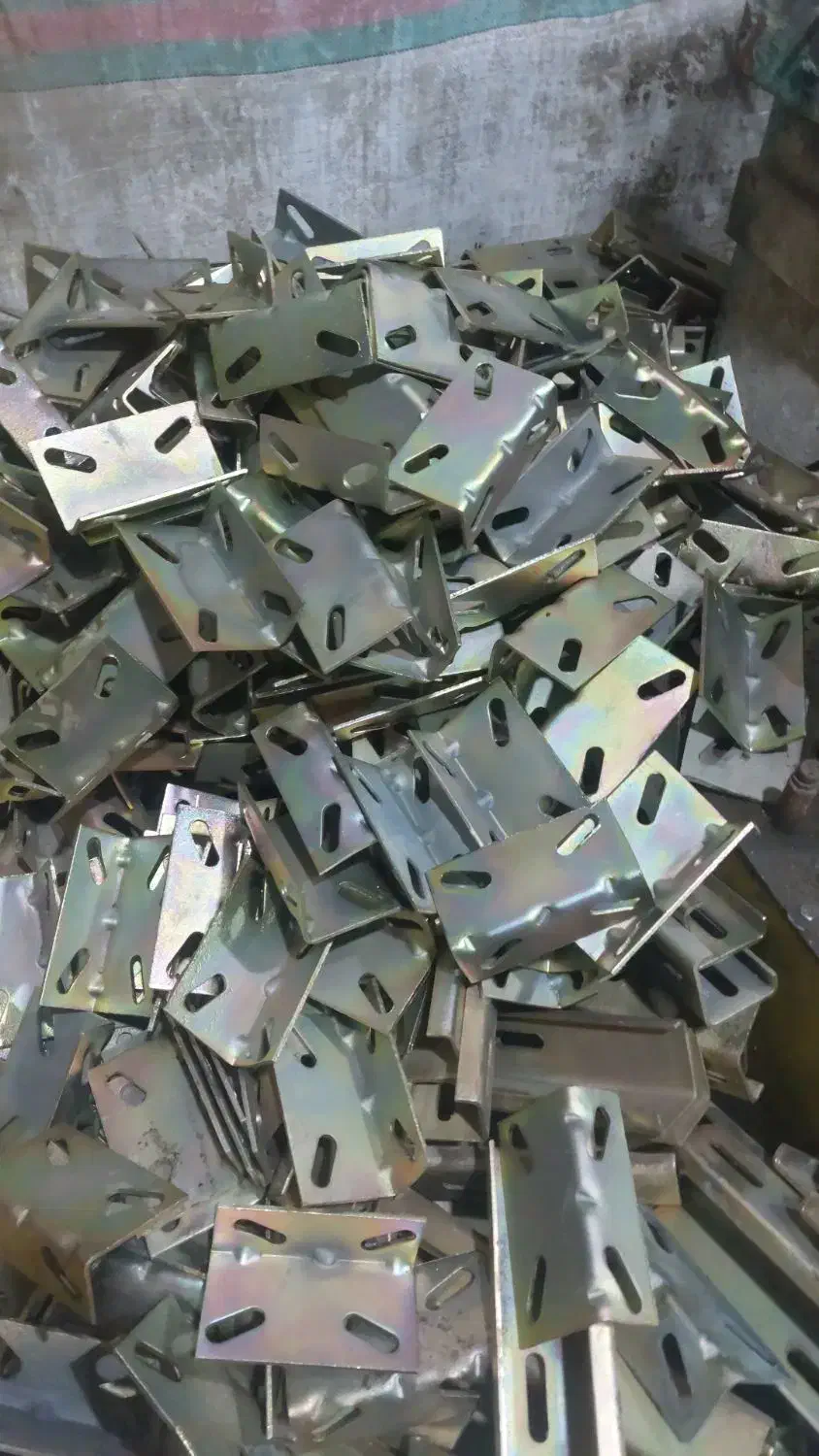 به یک آبکار ماهر گالوانیزه جوشکارو یک منشی خانم|استخدام صنعتی، فنی، مهندسی|چهاردانگه (تهران), |دیوار