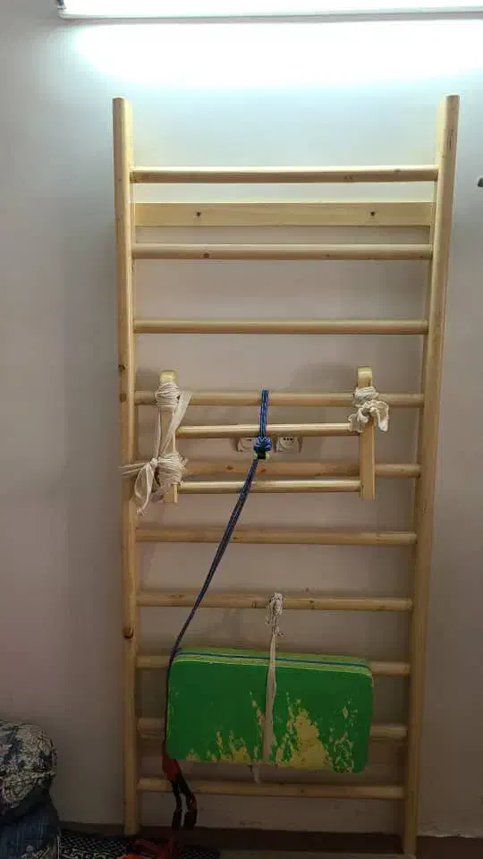 والبار چوبی|پزشکی|تبریز, |دیوار