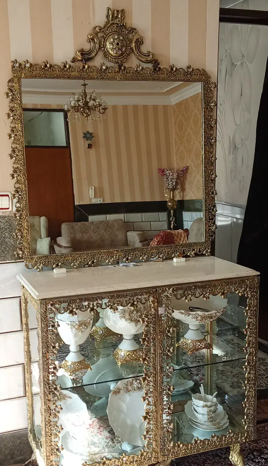 آینه و ویترین|بوفه، ویترین، کنسول|الیگودرز, |دیوار