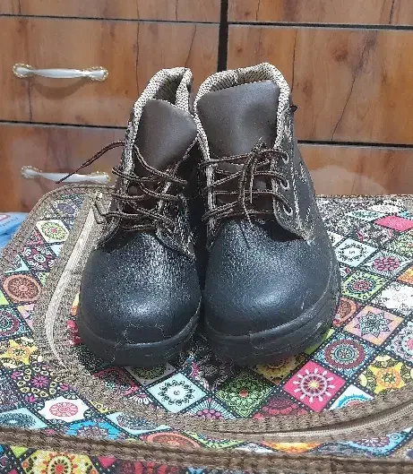 کفش ایمنی|کیف، کفش، کمربند|سنقر, |دیوار