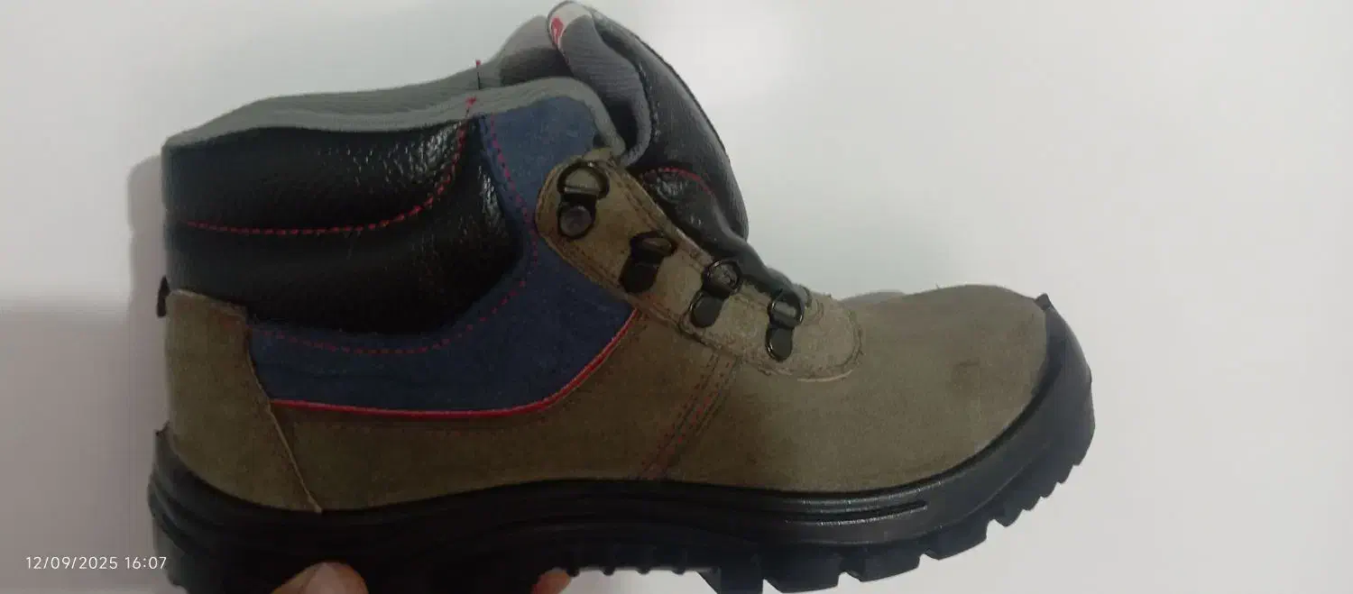 کفش کار اصلی|کیف، کفش، کمربند|خوسف, |دیوار