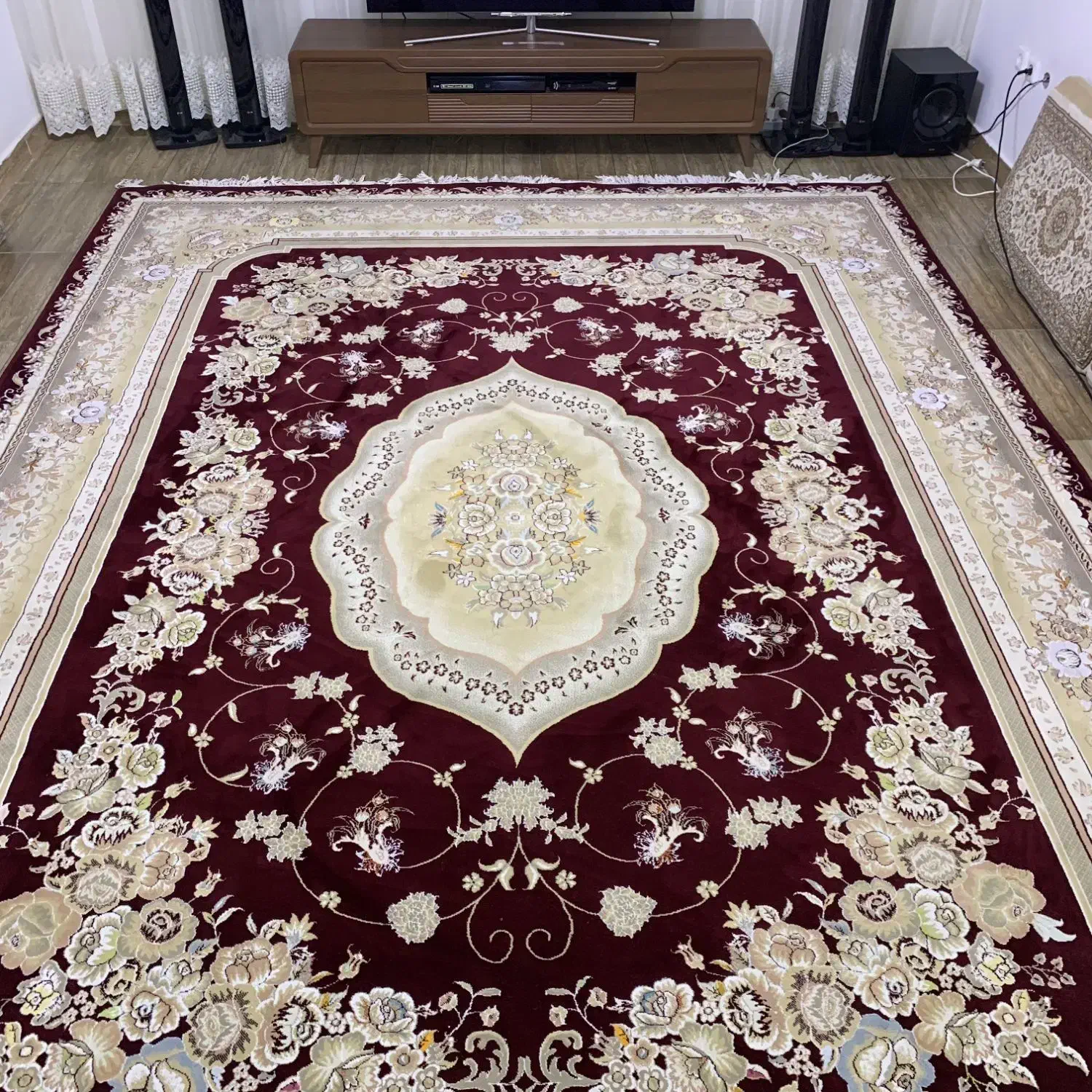 فرش 12 متری 700شانه پشتی جنس عالی|فرش|کرمانشاه, |دیوار