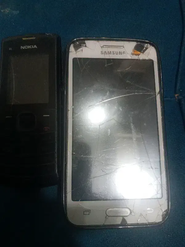 دو عدد گوشی|موبایل|زاهدان, |دیوار