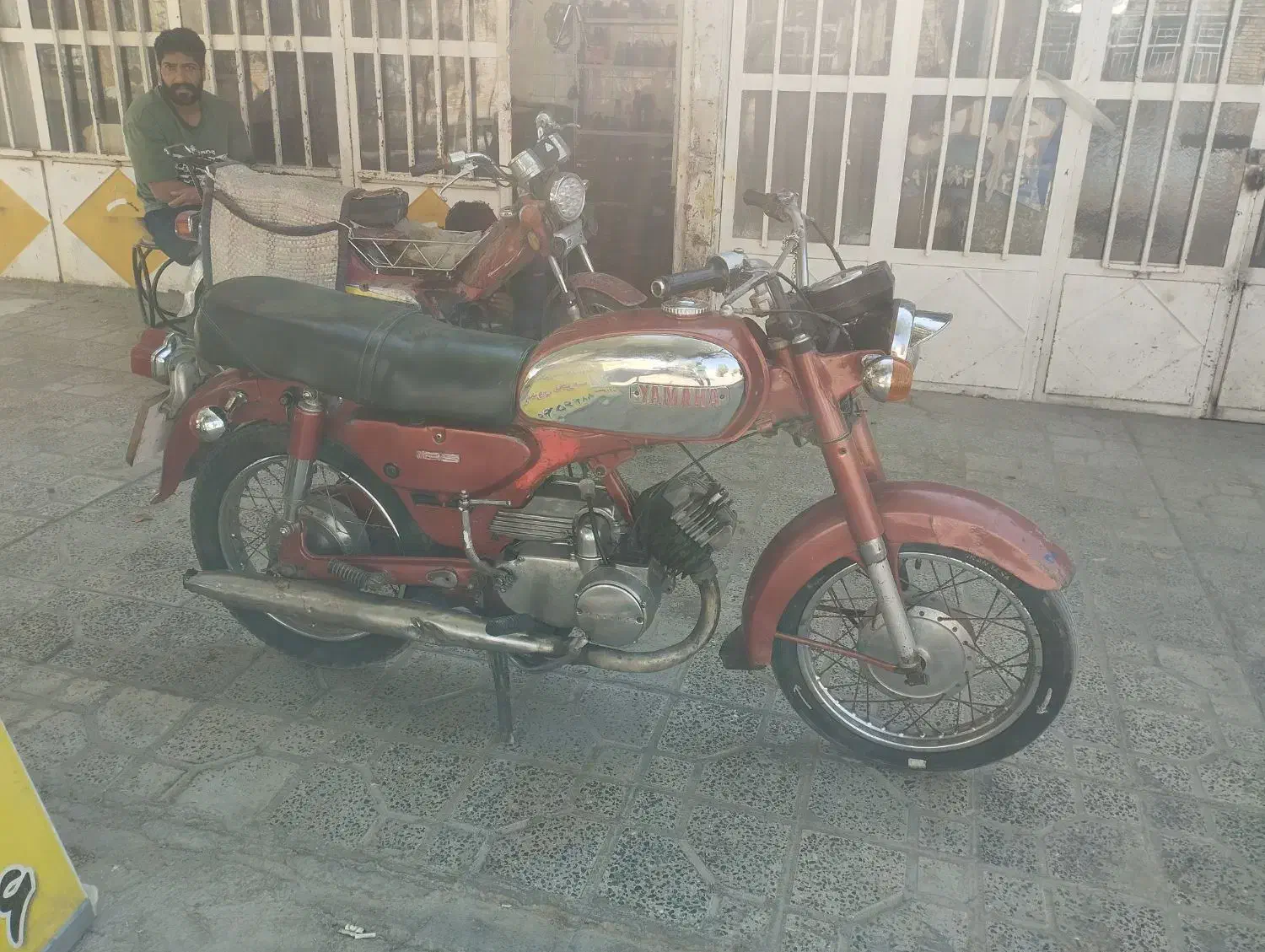 یاماها کار ۱۲۵|موتورسیکلت|بروجن, |دیوار