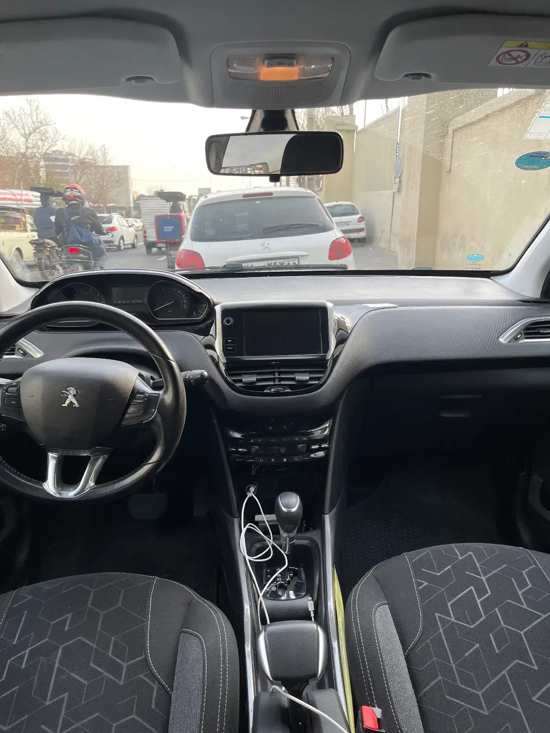 پژو 2008 مدل 96 بیرنگ در حد|خودرو سواری و وانت|تهران, نیلوفر|دیوار