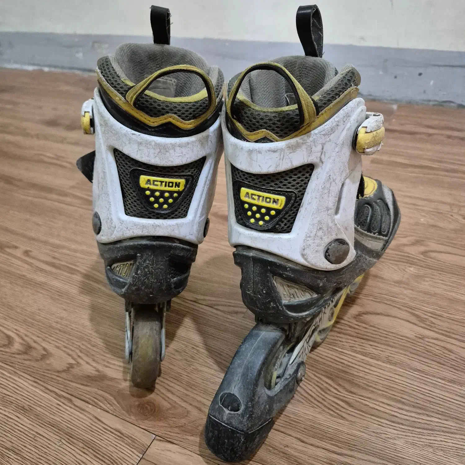 اسکیت اکشن (action)|دوچرخه، اسکیت، اسکوتر|فولادشهر, B4|دیوار