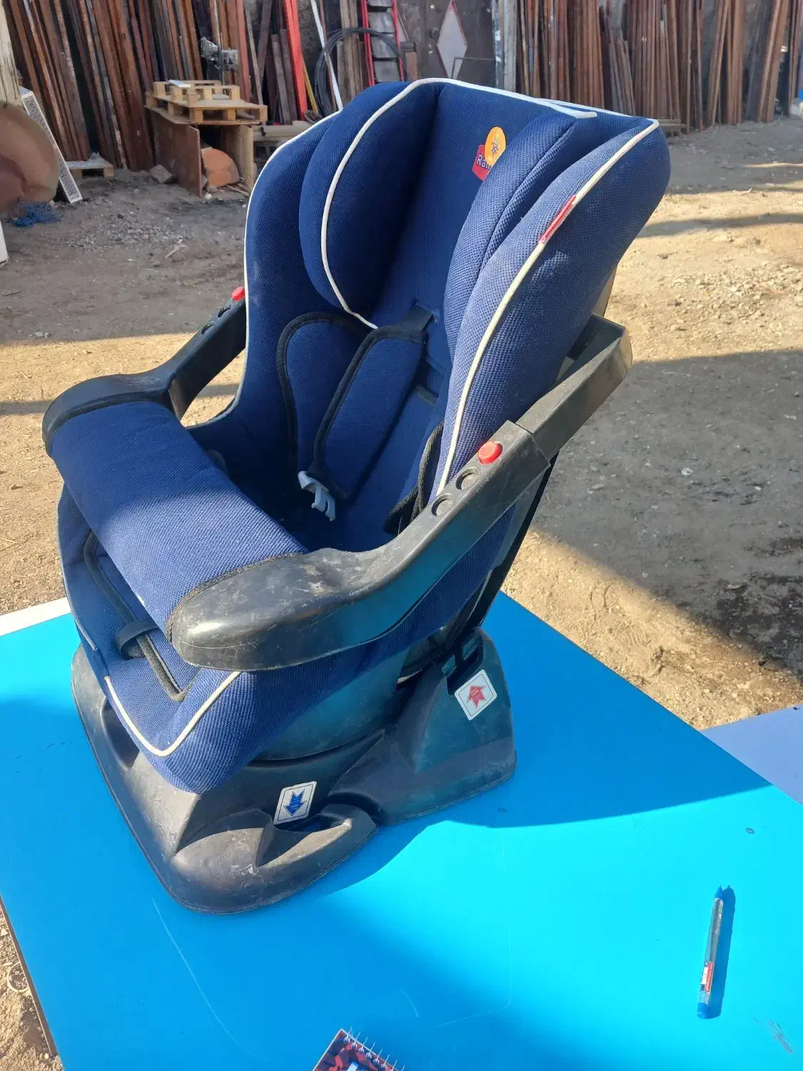 صندلی ماشبن کودک|تخت و صندلی بچه|بومهن, |دیوار