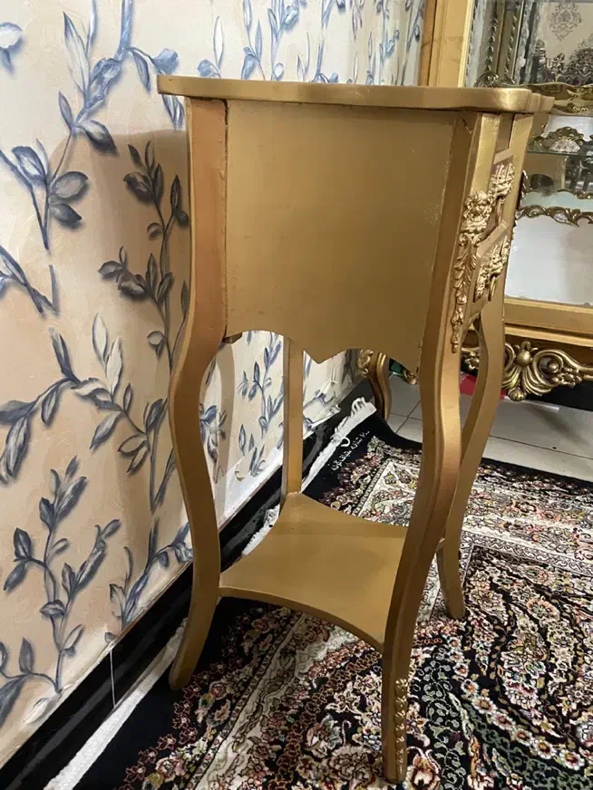 میز تلفن|میز تلفن|چهارباغ, |دیوار