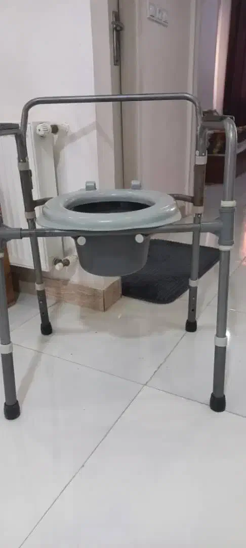 توالت فرنگی بیمار|آرایشی، بهداشتی، درمانی|رشت, کوی حسینی|دیوار