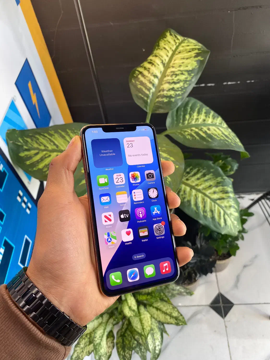 iphone 11 pro max 256 gig|موبایل|قم, علی آباد سعدگان|دیوار