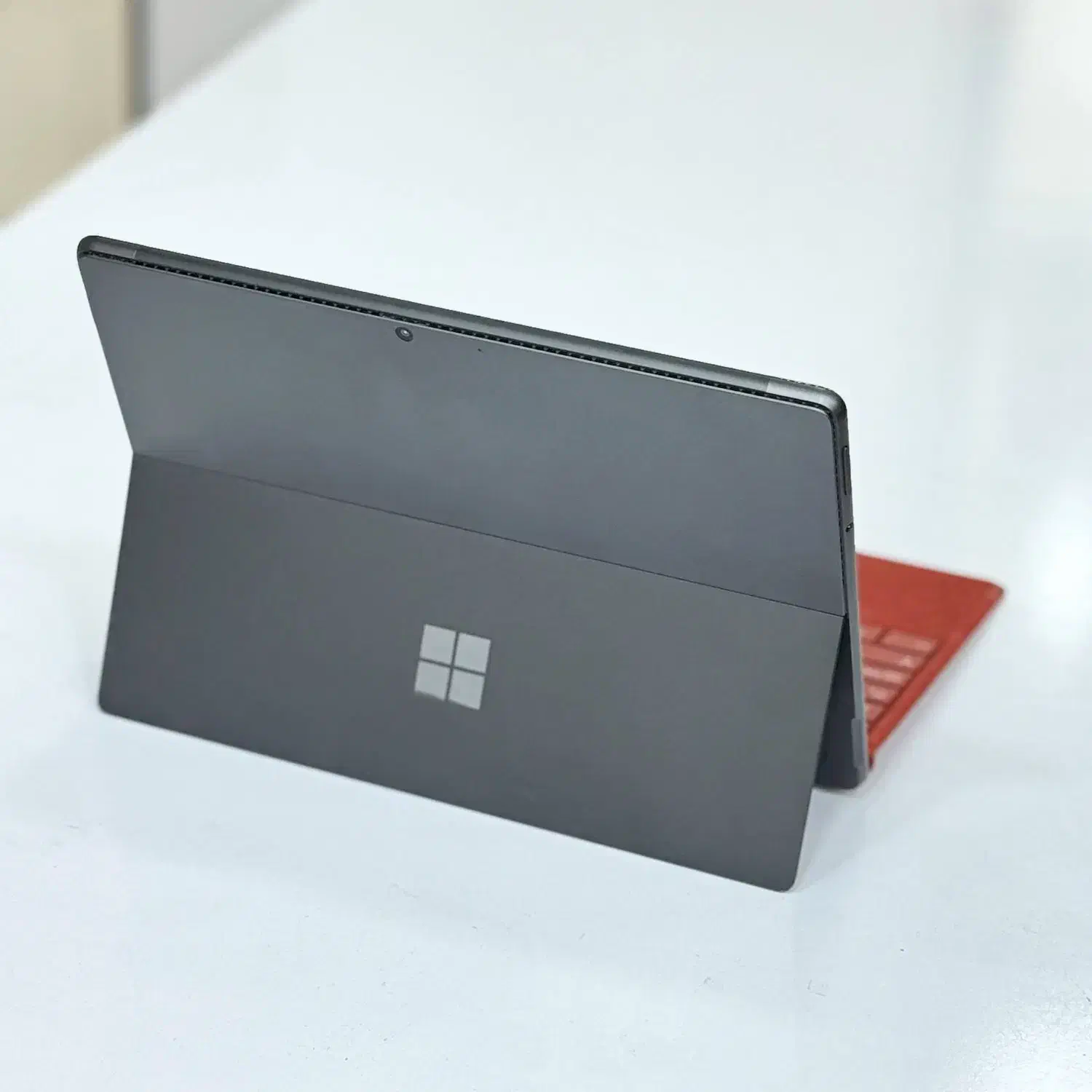 لپ تاپ تبلت شو مایکروسافت Microsoft Surface Pro 8|تبلت|شیراز, ملاصدرا|دیوار