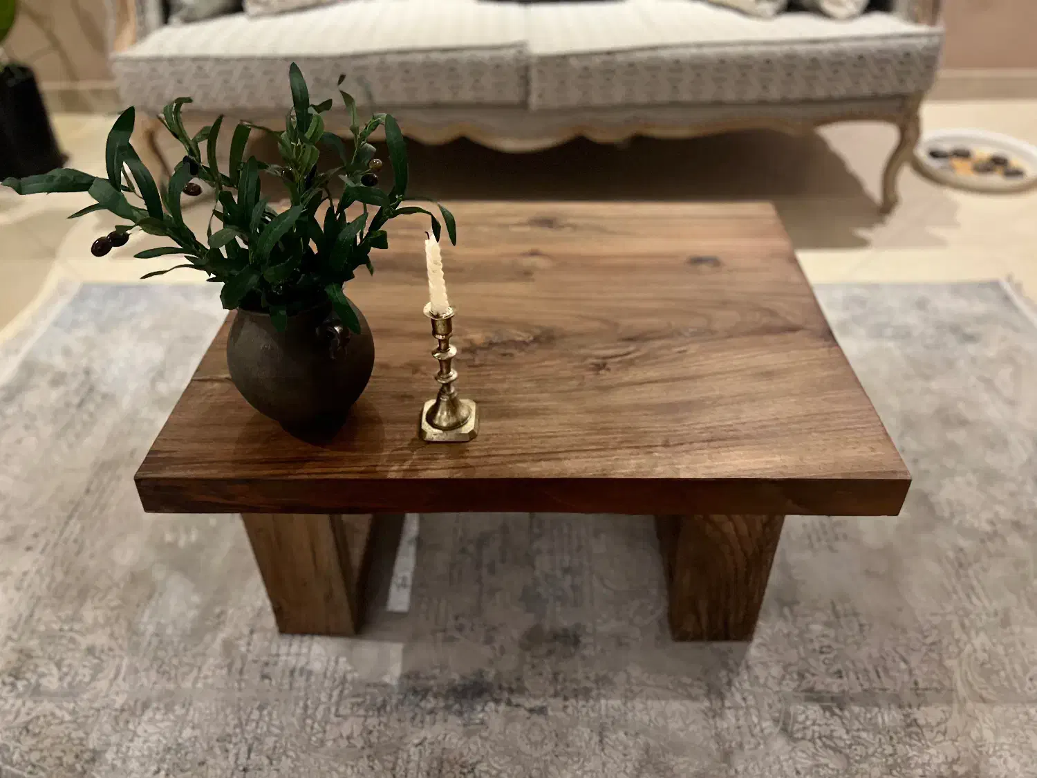 جلومبلی چوب گردو خاص و شیک|مبلمان خانگی و میز عسلی|گرگان, |دیوار