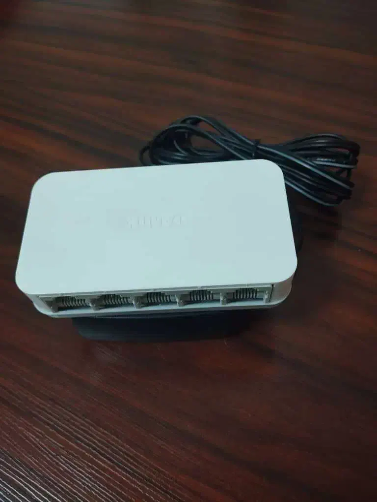 مودم tp-link به همراه دو عدد سوئیچر (نو کار نکرده)|مودم و تجهیزات شبکه|تبریز, |دیوار