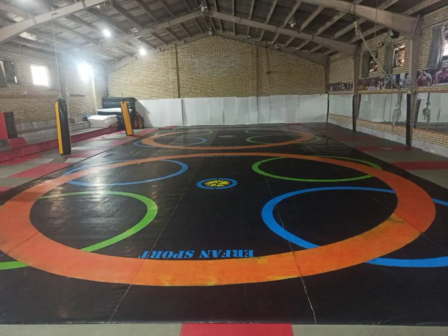 اجاره باشگاه ۵۵۰ متری در دانشگاه اصفهان|اجارهٔ دفتر کار، اتاق اداری، مطب|اصفهان, دانشگاه اصفهان|دیوار