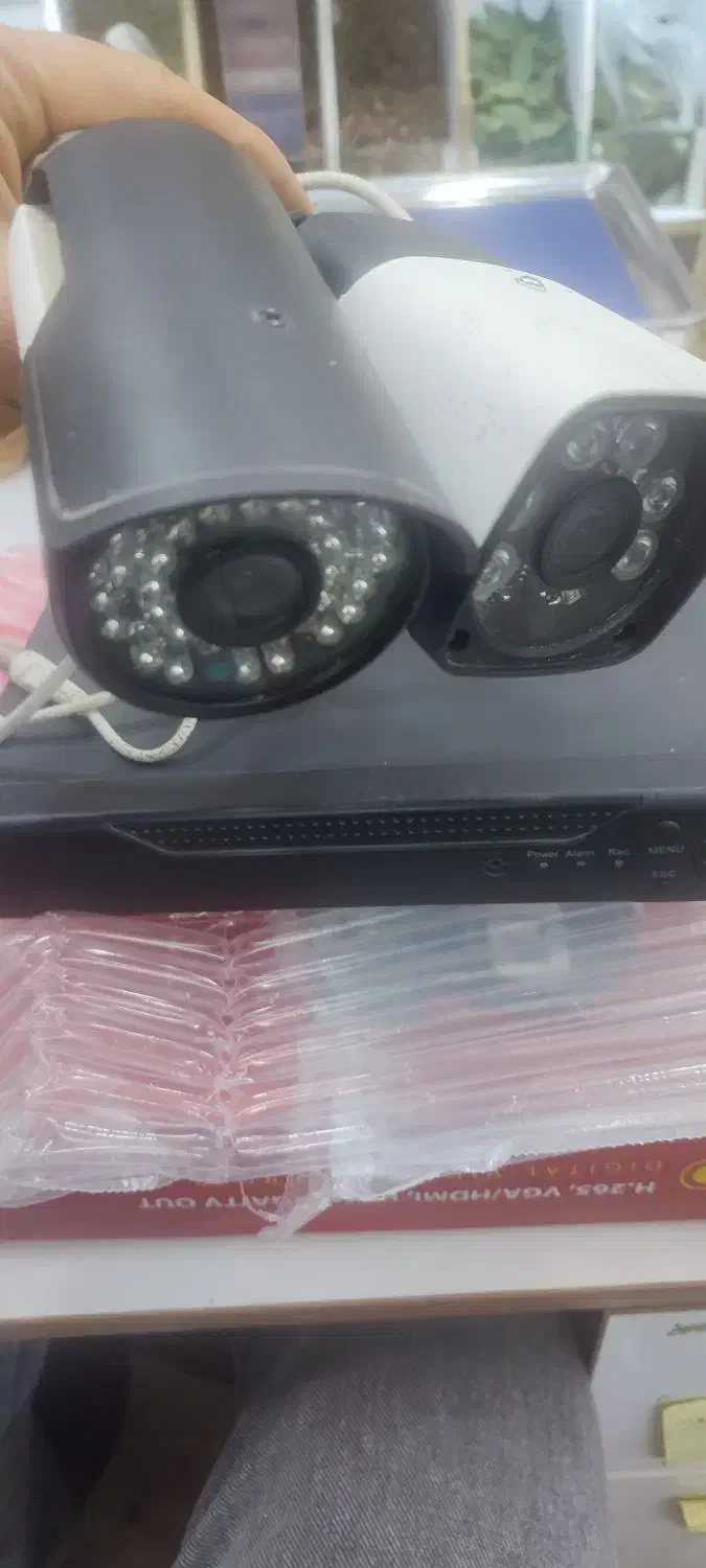 4دوربین مدار بسته به همراه DVRوسیم کشی|دوربین مداربسته|سبزوار, کاشفی شمالی (دادگستری)|دیوار