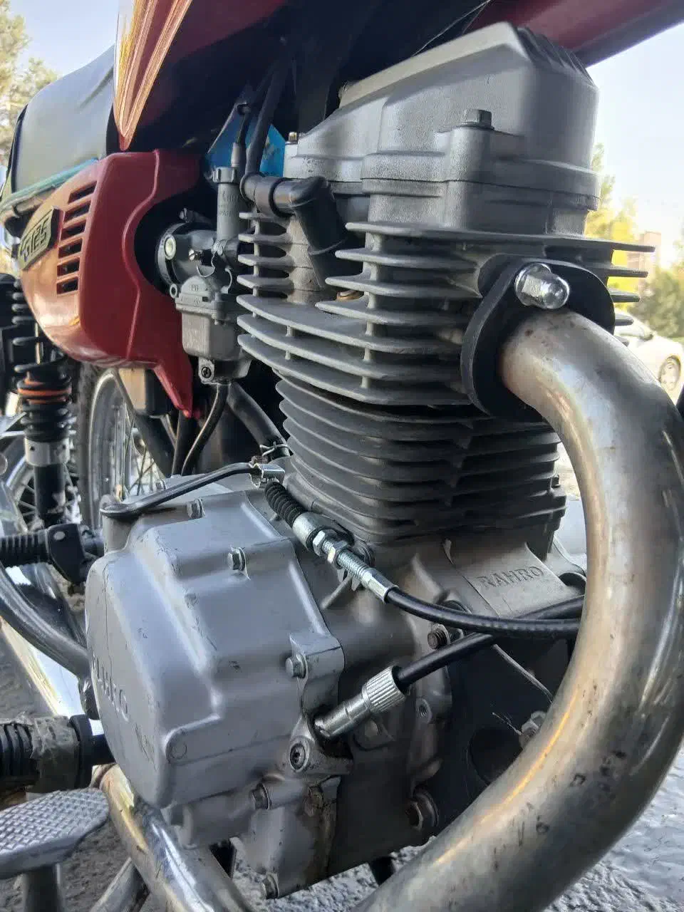 موتور رهرو|موتورسیکلت|قم, قلعه کامکار|دیوار