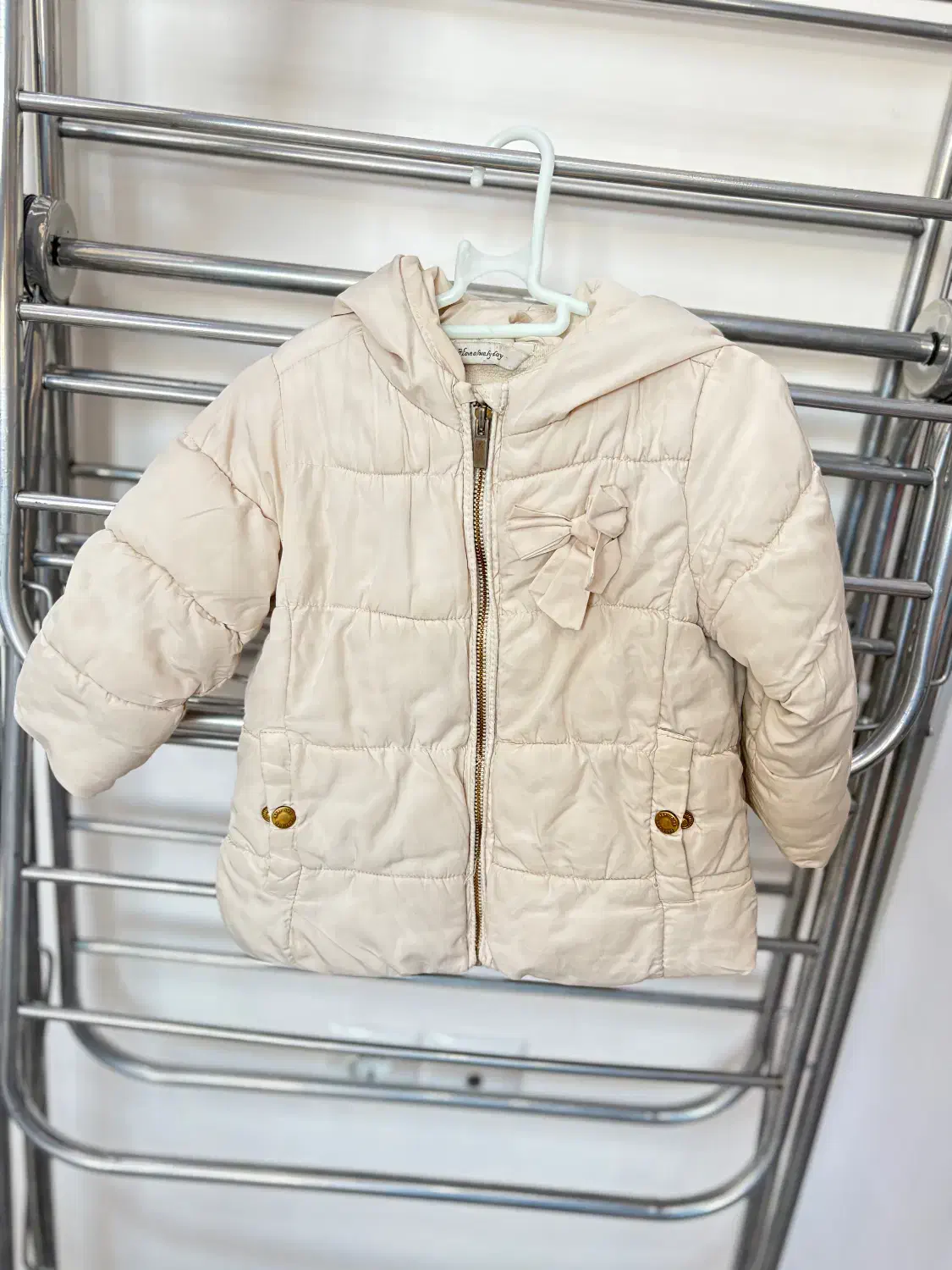 کاپشن|کفش و لباس بچه|قم, باجک دو|دیوار