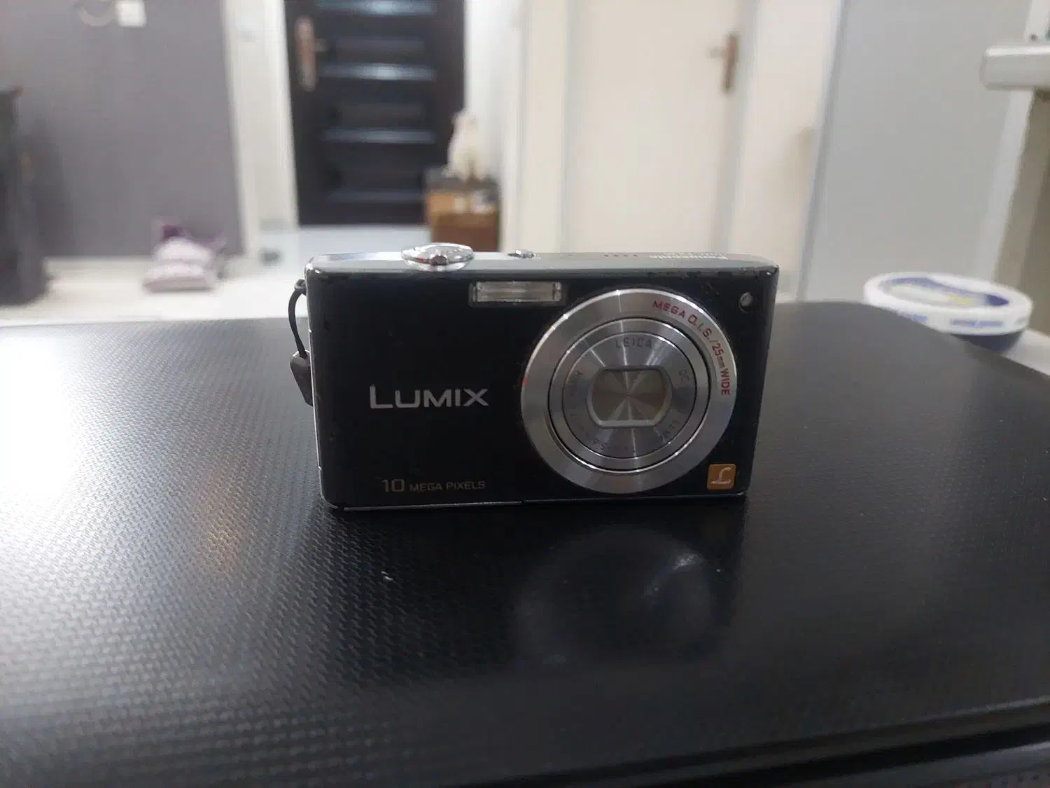 دوربین Lumix اصل.|دوربین عکاسی و فیلم‌برداری|اصفهان, شهرک میلاد|دیوار