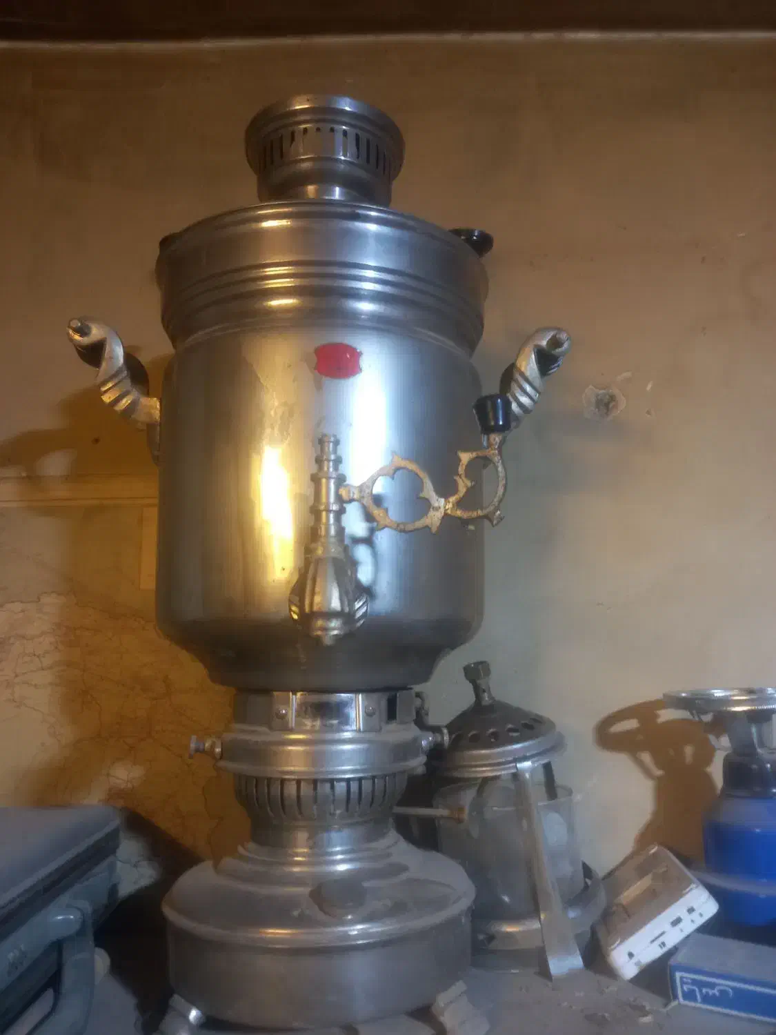 سماور نفتی برنجی|سماور، چایساز، قهوهساز|رباطکریم, الارد|دیوار