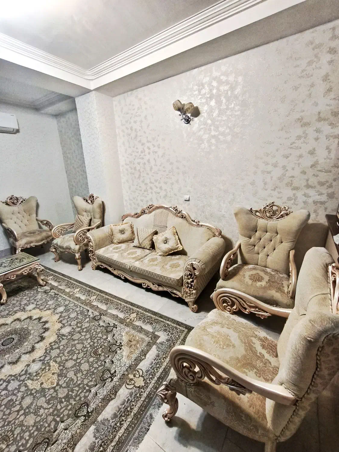 مبل  سلطنتی درحد|مبلمان خانگی و میز عسلی|مراغه, |دیوار