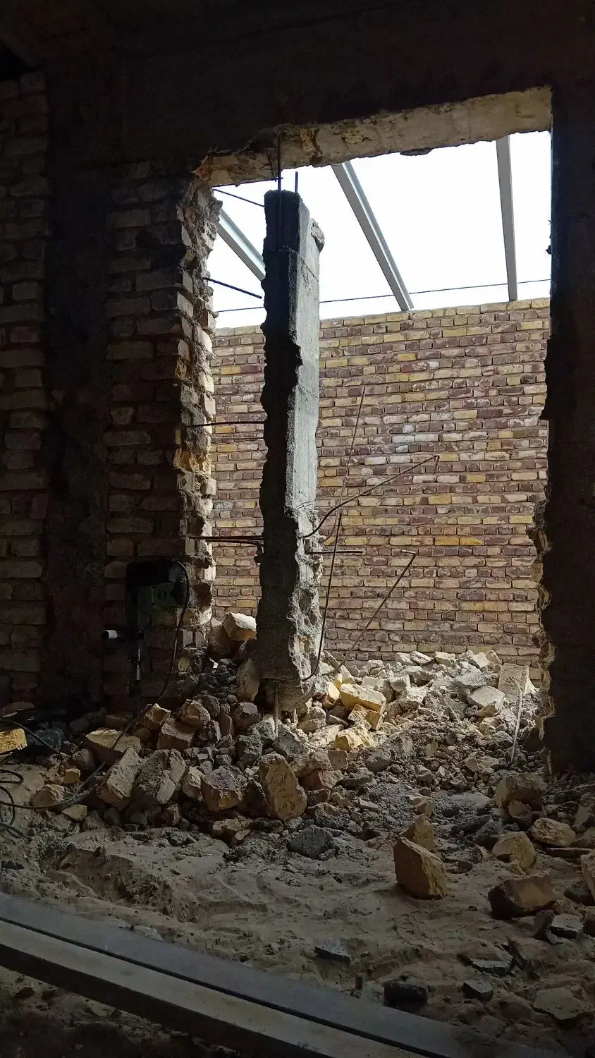 تخریب کاری باپیکور بزرگ وکوچک و جوشکاری درزهک|خدمات پیشه و مهارت|زهک, |دیوار