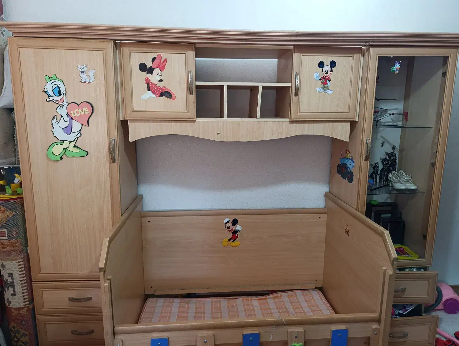 تخت و کمد|تخت و سرویس خواب|قم, پردیسان|دیوار