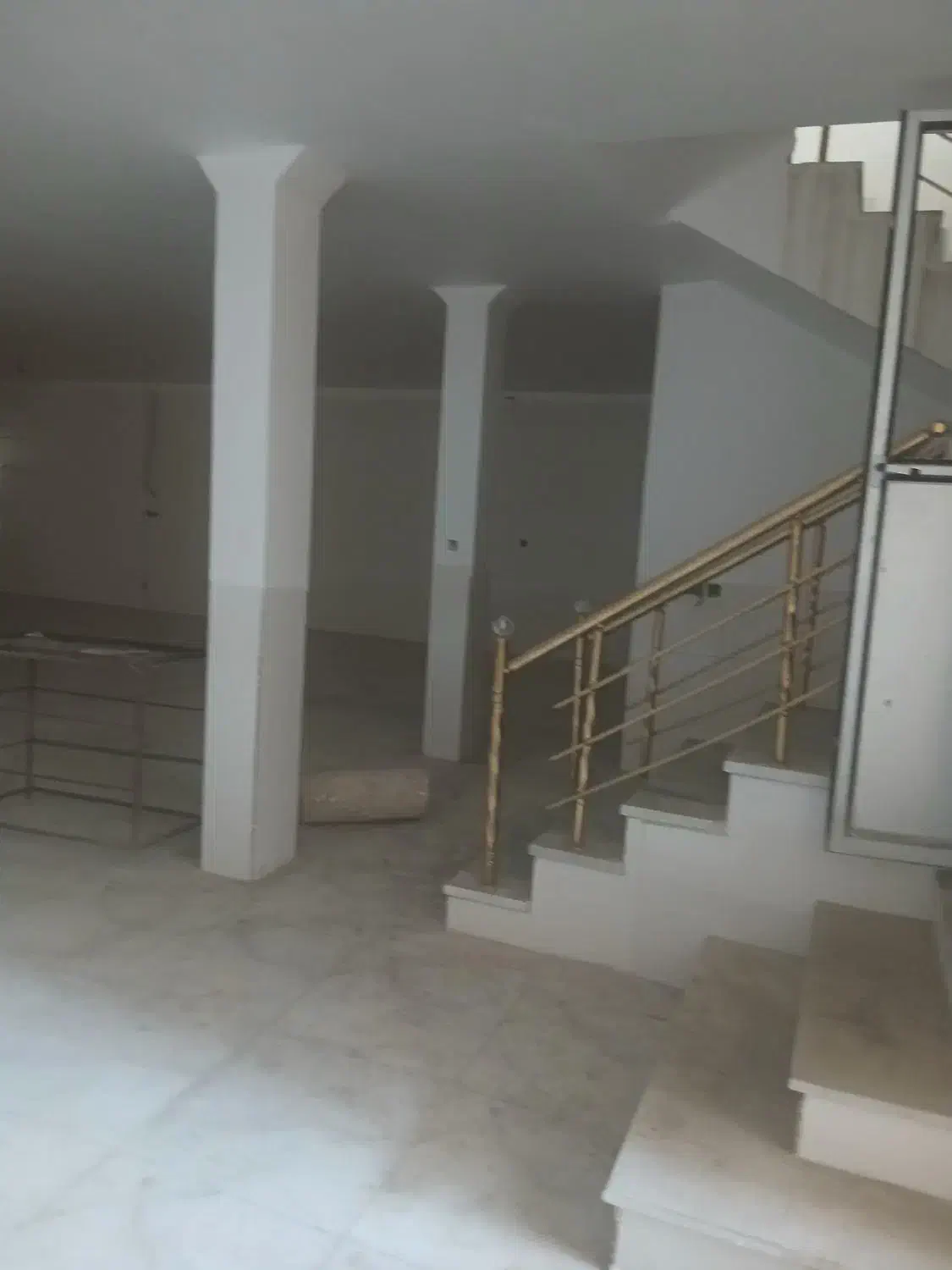 اجاره مغازه ۴۰۰ متری ورودی تنگ علی|اجارهٔ مغازه و غرفه|پلدختر, |دیوار