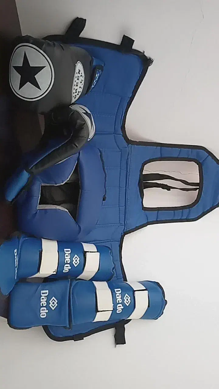 وسایل بوکس و وشوو|تجهیزات ورزشی|کرمانشاه, |دیوار