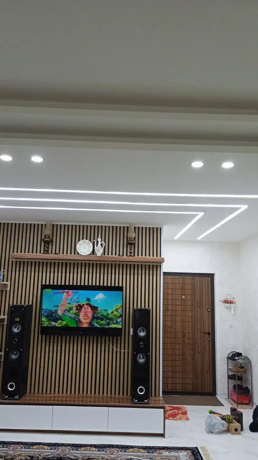 برقکاری،وایرینگ،لاین نوری،تابلو برق|خدمات پیشه و مهارت|قزوین, |دیوار