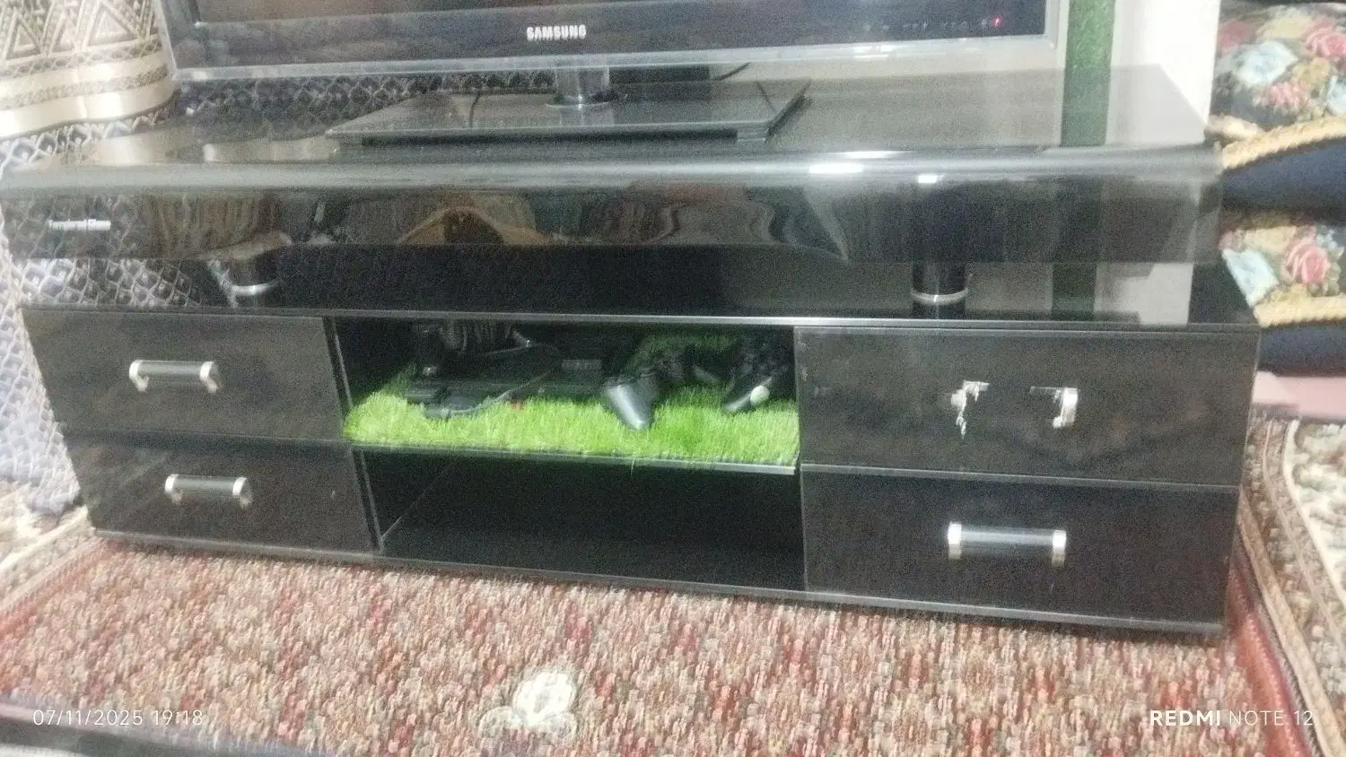 میز تلویزیون درحد نو تمیز|میز تلویزیون|سراوان, |دیوار