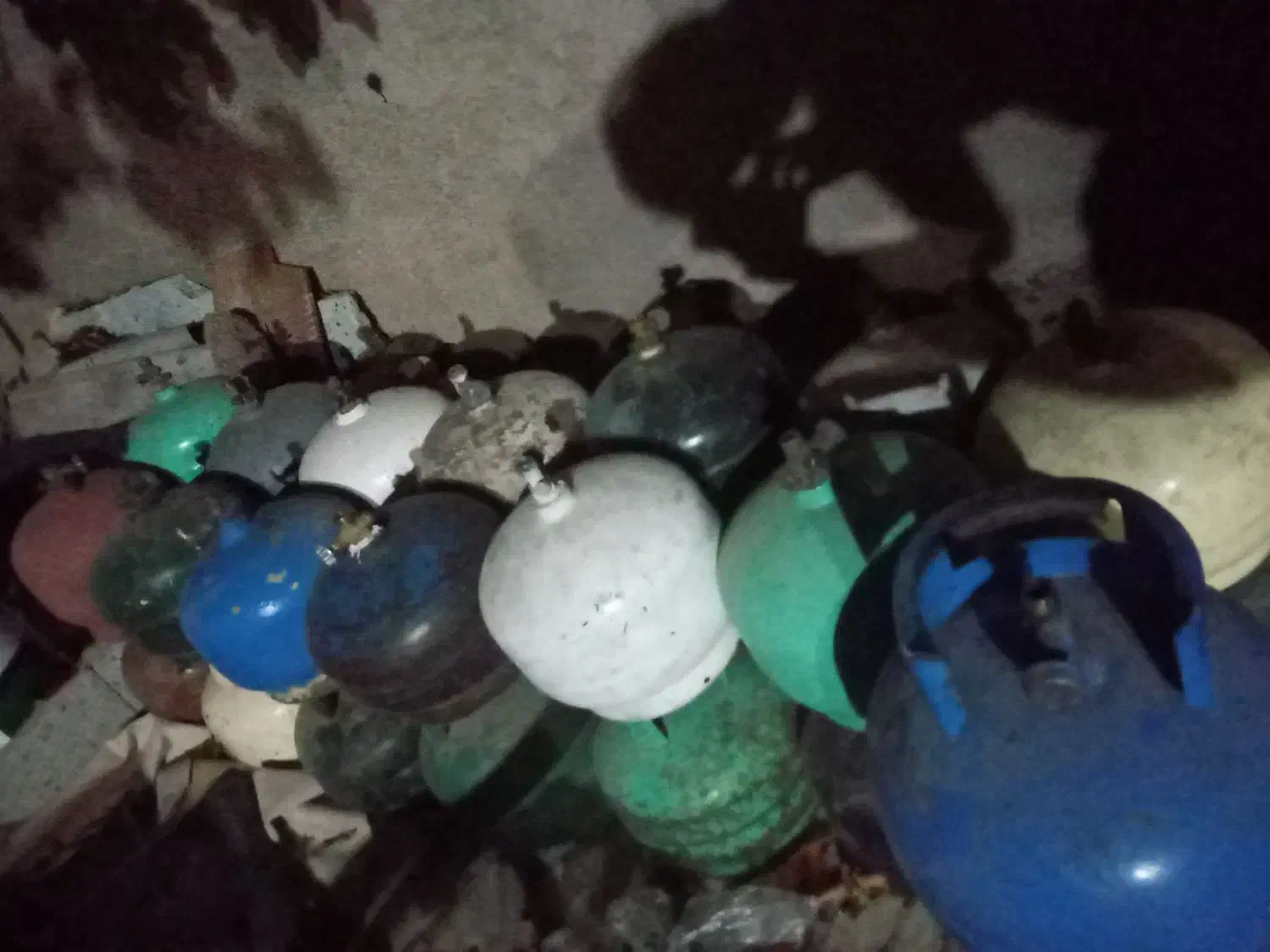 پیک نیک|اجاق گاز و لوازم برقی پخت‌وپز|قروه, |دیوار