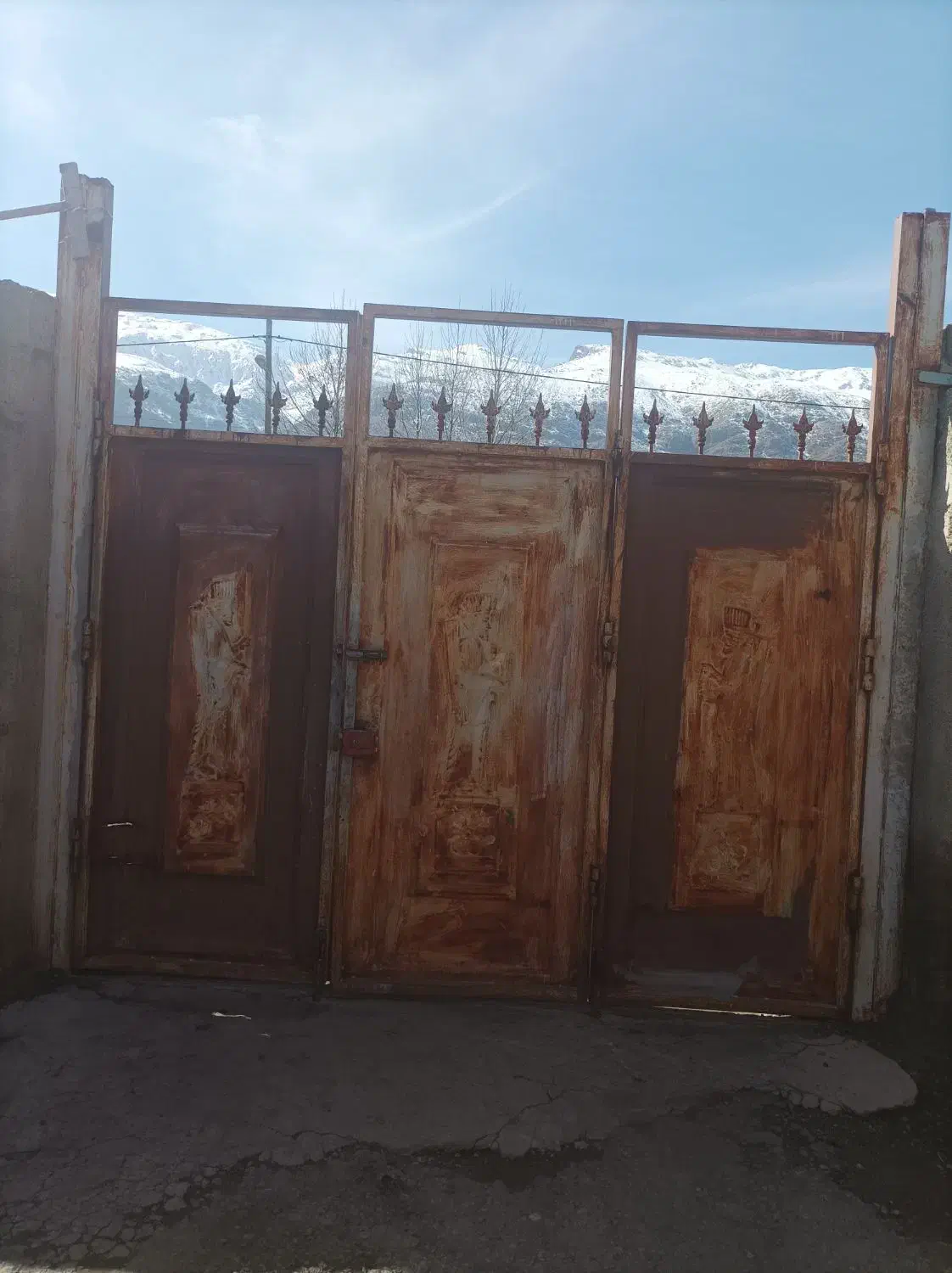 درب حیاط|مصالح و تجهیزات ساختمان|سیلاخور, |دیوار