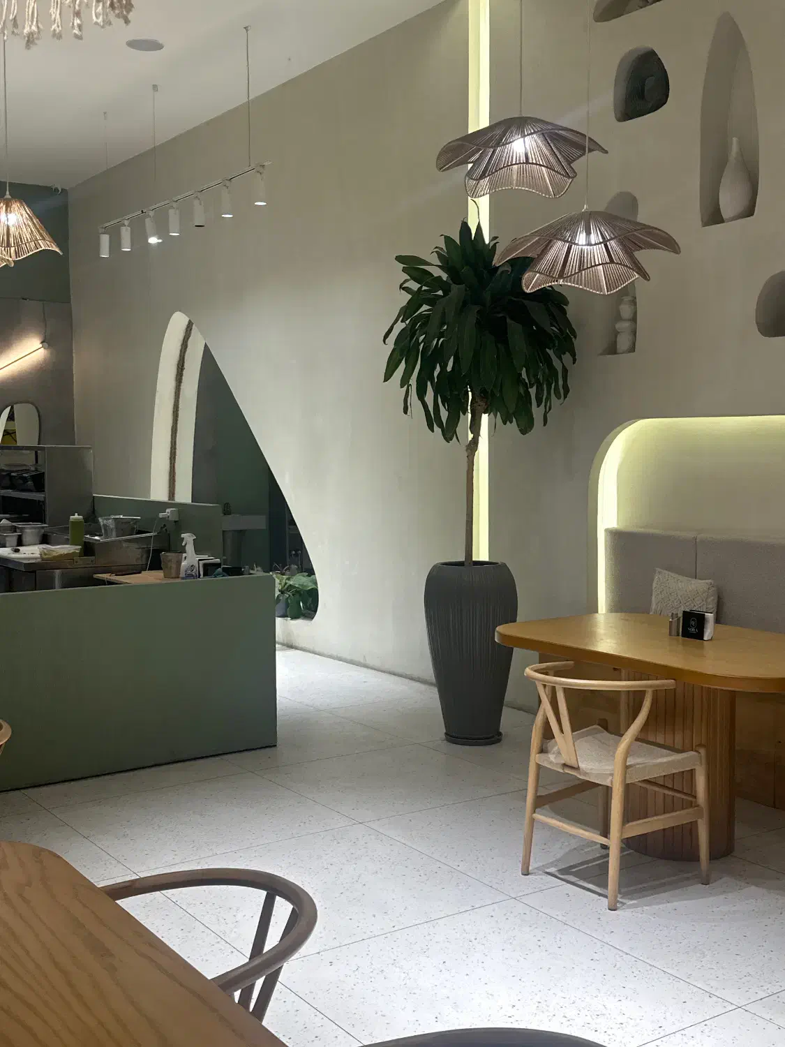 استخدام|استخدام خدمات فروشگاه و رستوران|بابلسر, |دیوار