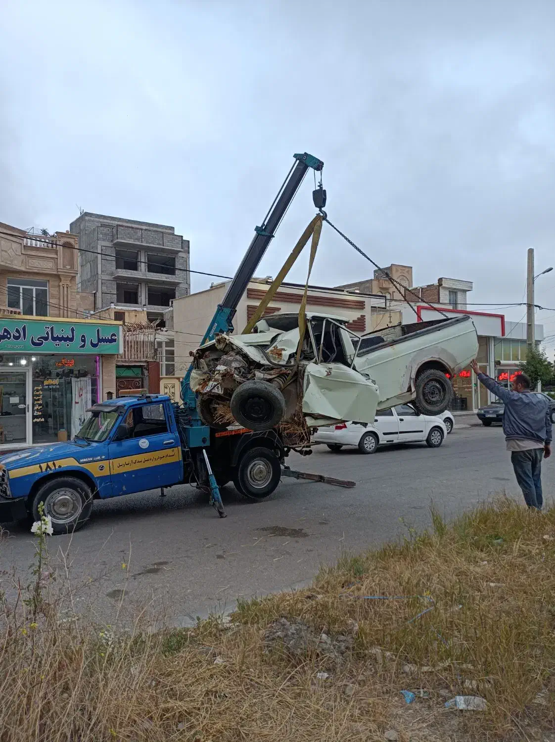 جرثقیل نیسان خاور امداد خودرو یدک کش جرثقیل یدککش|خدمات حمل و نقل|اردبیل, |دیوار