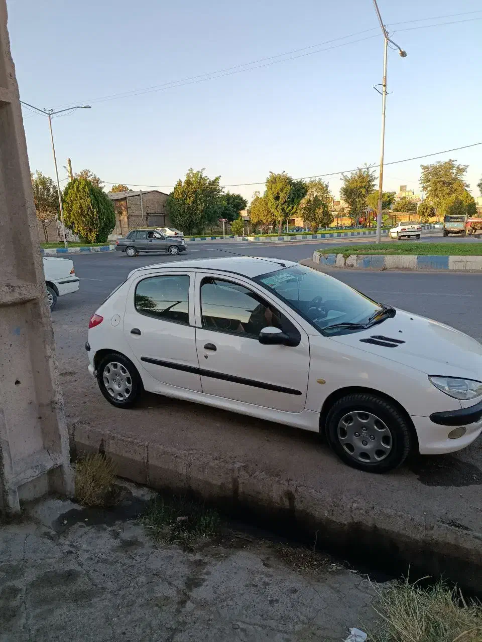 میانه|خودرو سواری و وانت|میانه, |دیوار