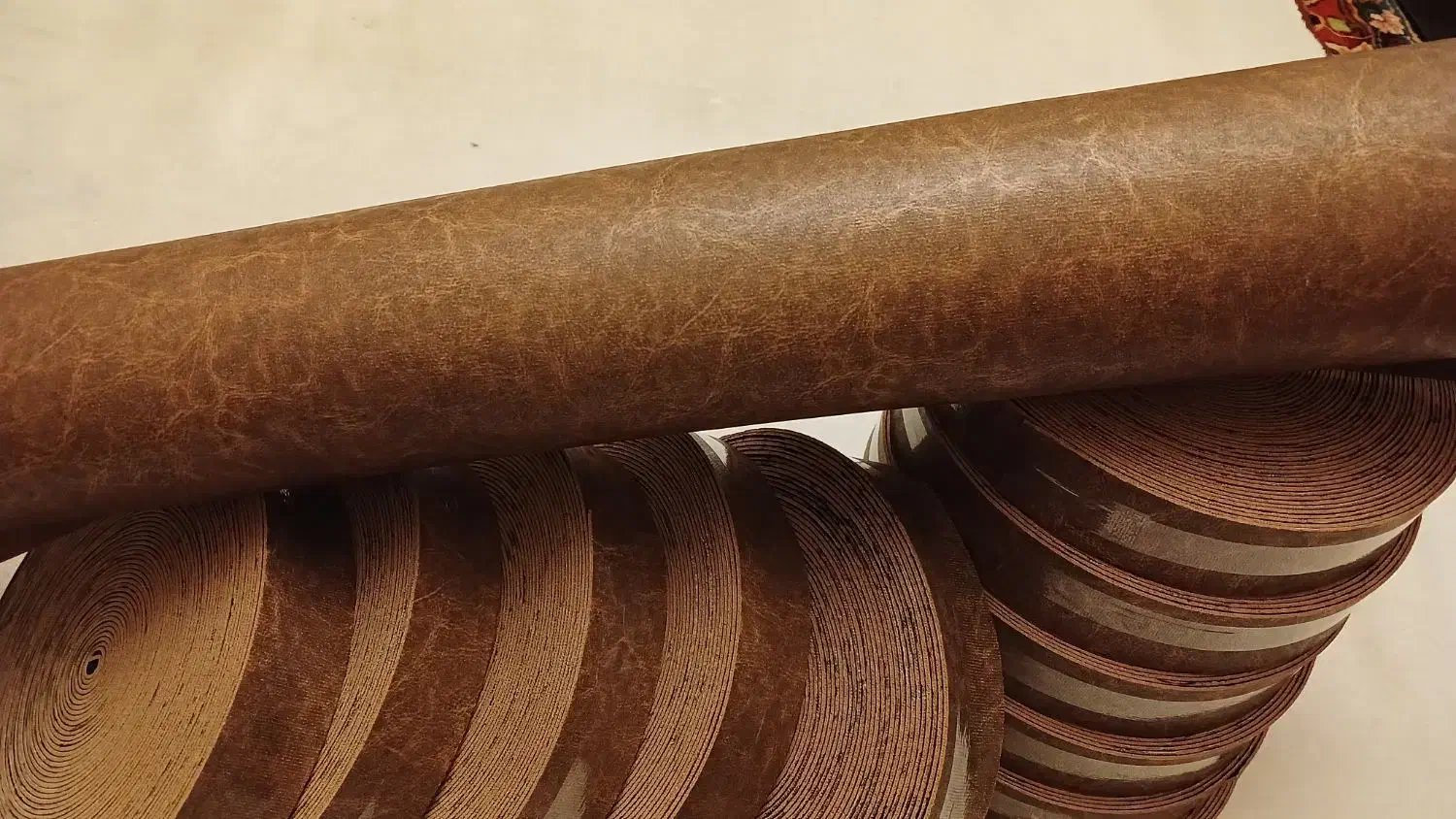 چرم پشت فرش دستبافت|فرش|اصفهان, نقش جهان|دیوار