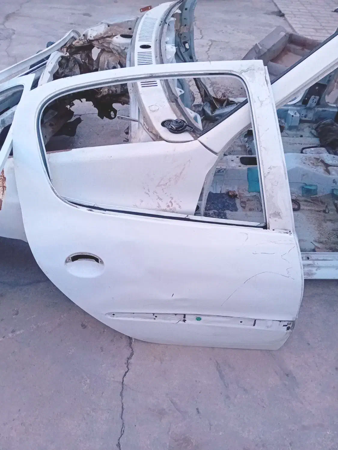 درب ۲۰۷|قطعات یدکی و لوازم جانبی|باغستان, |دیوار